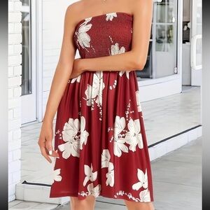 NWOT Elegant Strapless Floral Dress Red White Flower Print Fit Flare Smocked New